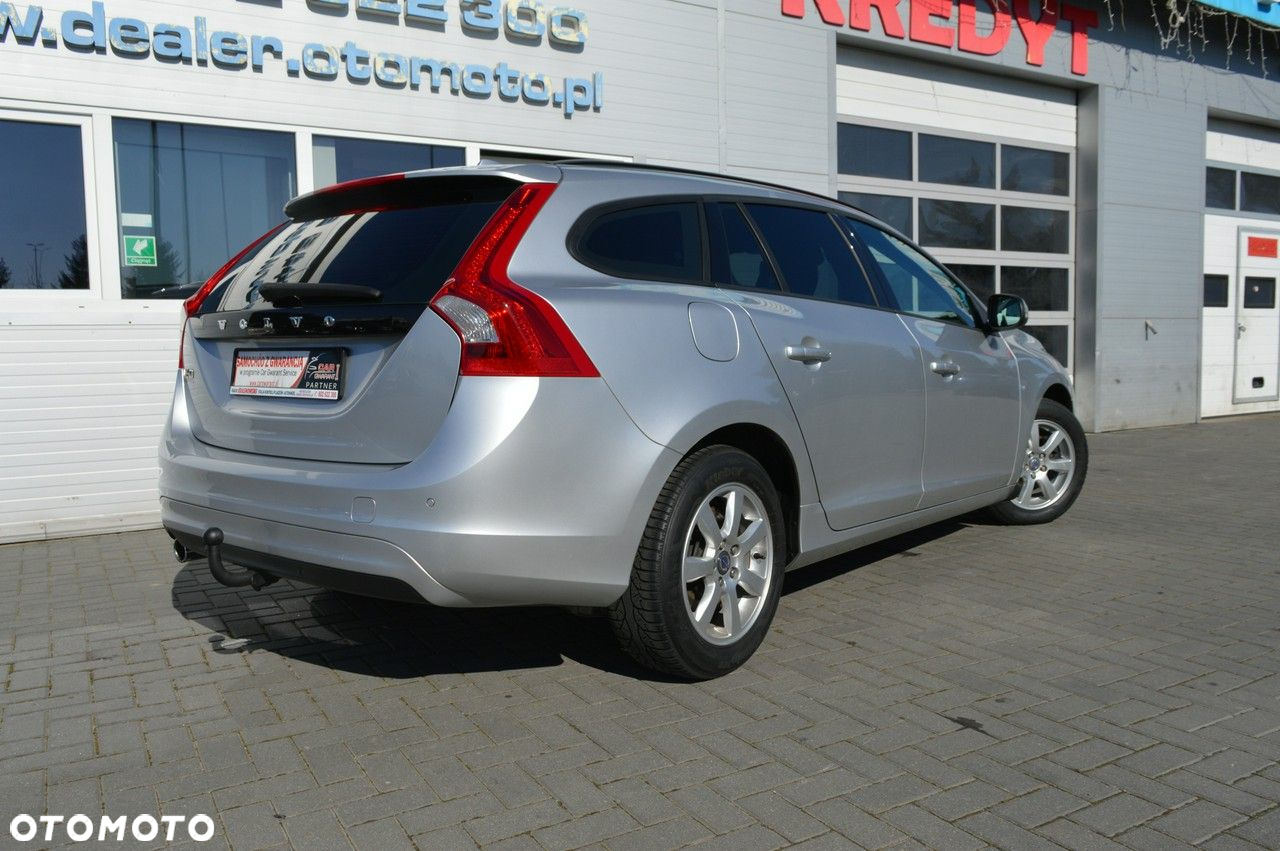 Volvo V60 D2 Kinetic - 17