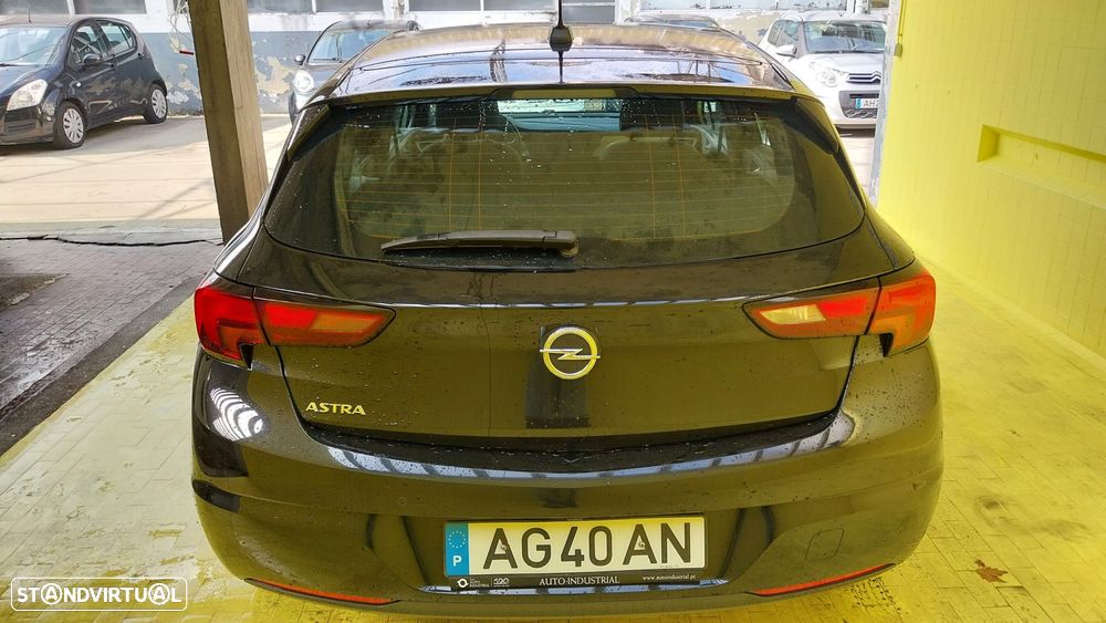 Opel Astra 1.2 T GS Line S/S - 21