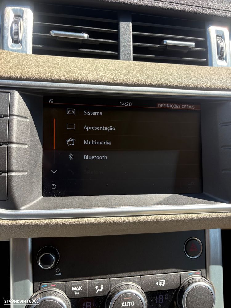 Land Rover Range Rover Evoque 2.0 TD4 SE Auto - 38