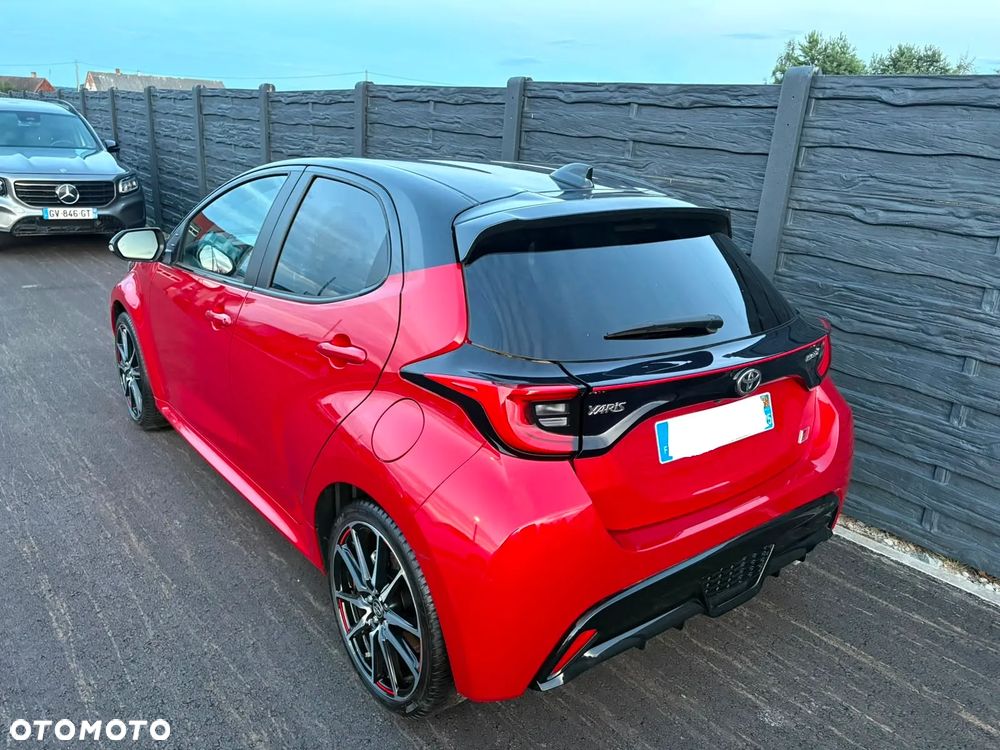 Toyota Yaris 1.5 VVT-i GR SPORT - 2