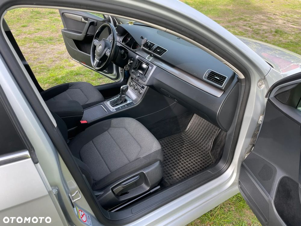 Volkswagen Passat 2.0 TDI DSG Highline - 7
