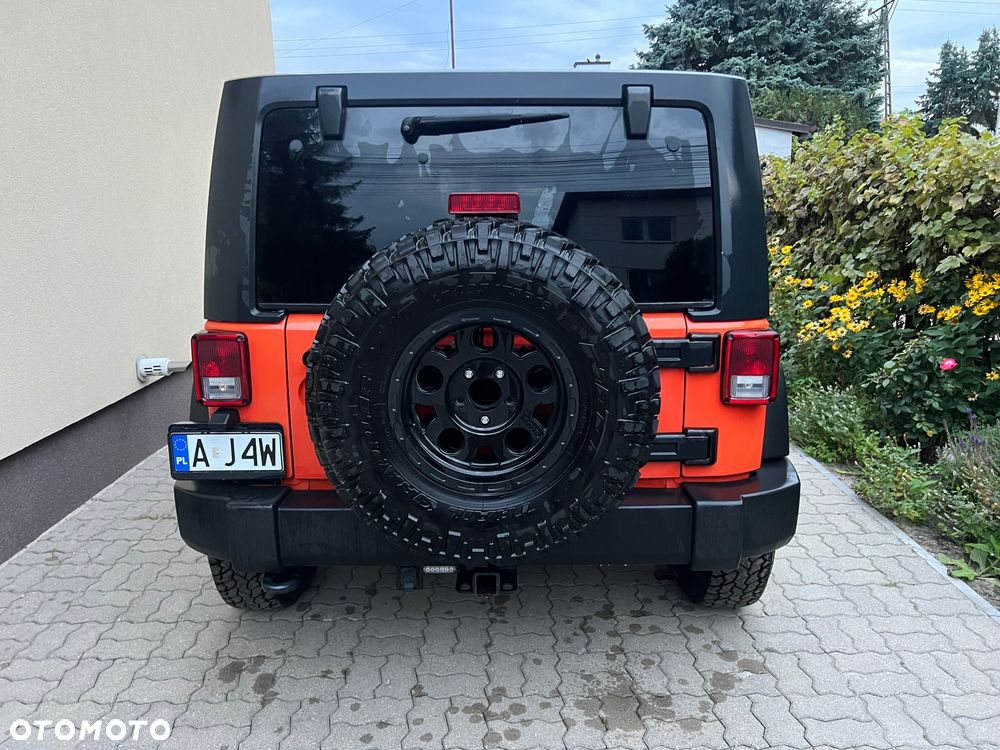 Jeep Wrangler - 5