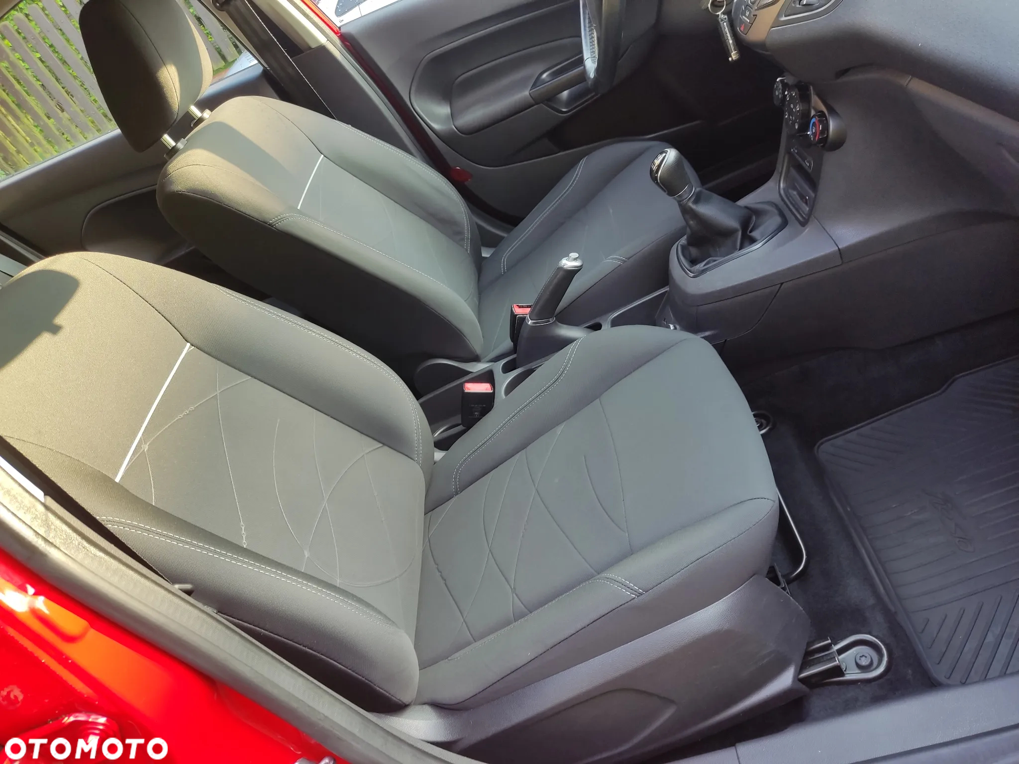 Ford Fiesta 1.0 Start-Stop Champions Edition - 8