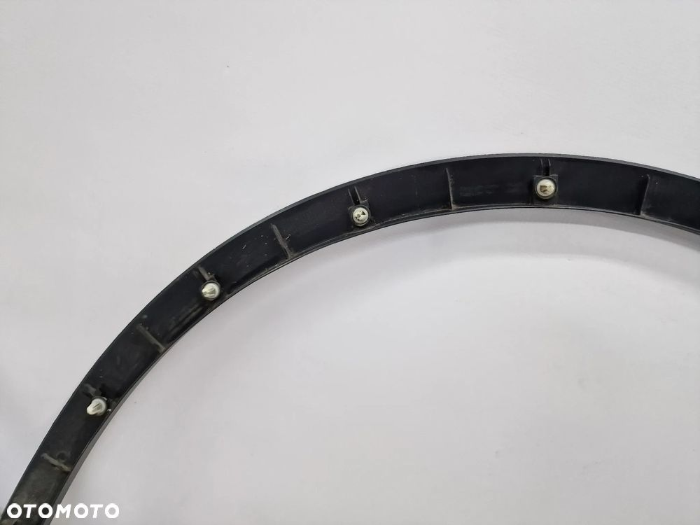 TESLA Y 21- LEWA PRZEDNIA PRZÓD LISTWA NA BŁOTNIK ŁADNA , NR 1658691-00-A / 1658695-00-A , NR AUKCJI NLB80 - 11