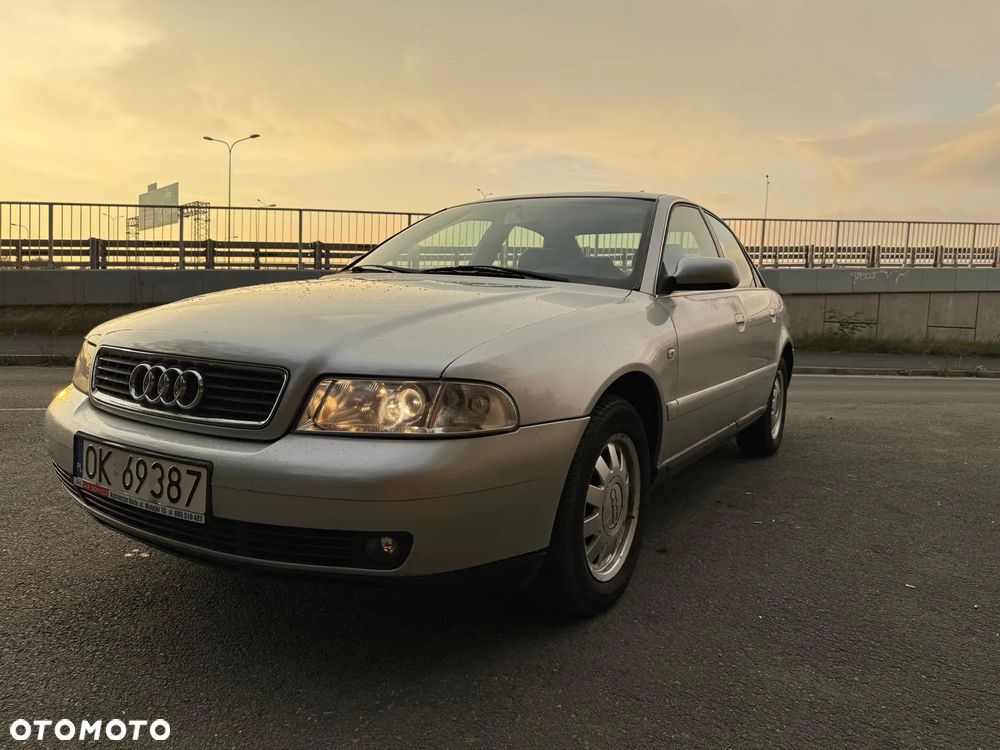 Audi A4 ver-2-4-quattro - 2