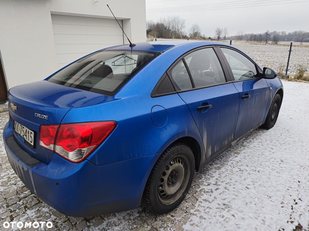 Chevrolet Cruze 1.6 Base - 5