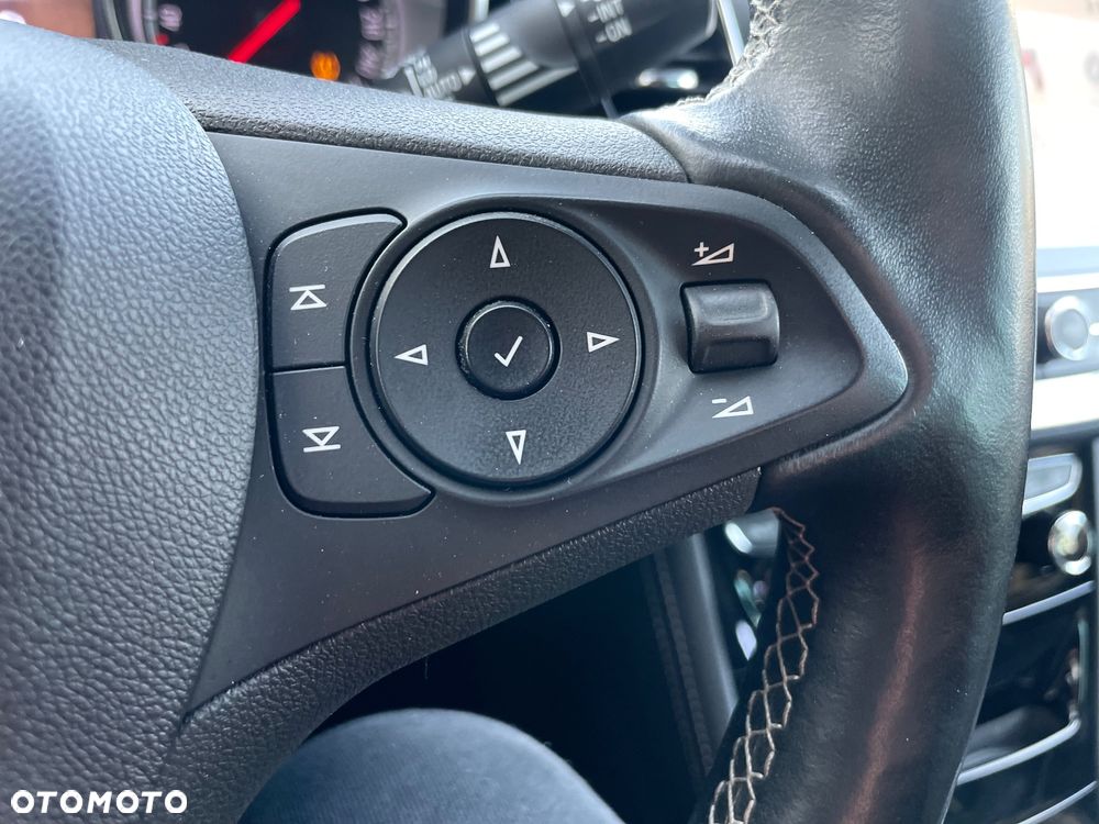 Opel Astra 1.4 Turbo Innovation - 23