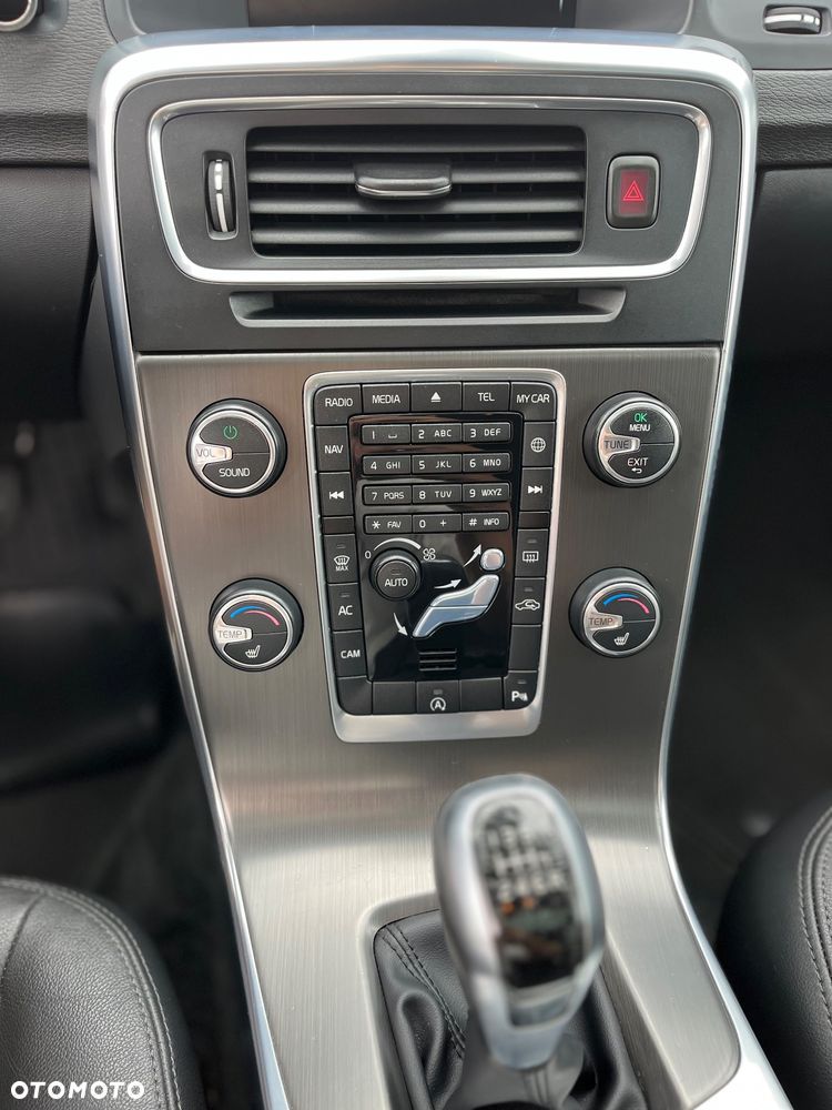 Volvo V60 D4 Drive-E Kinetic - 11