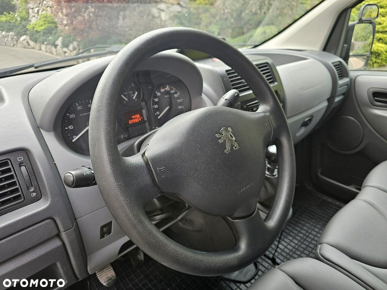 Peugeot Expert - 9
