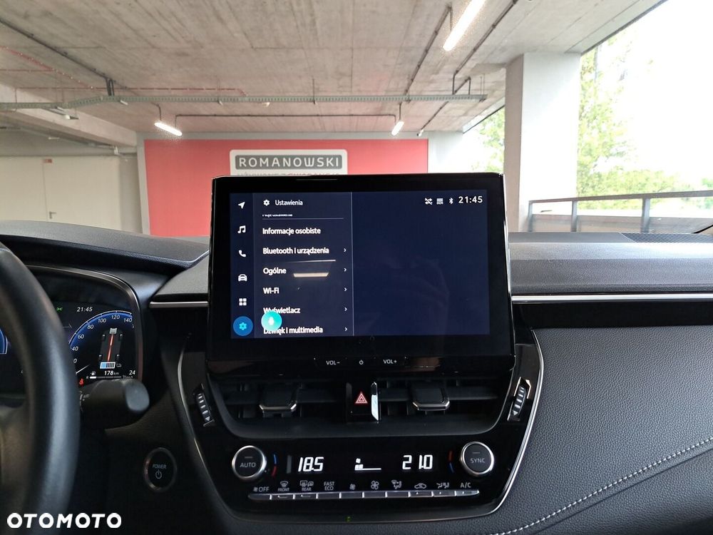 Toyota Corolla 1.8 Hybrid Comfort - 25