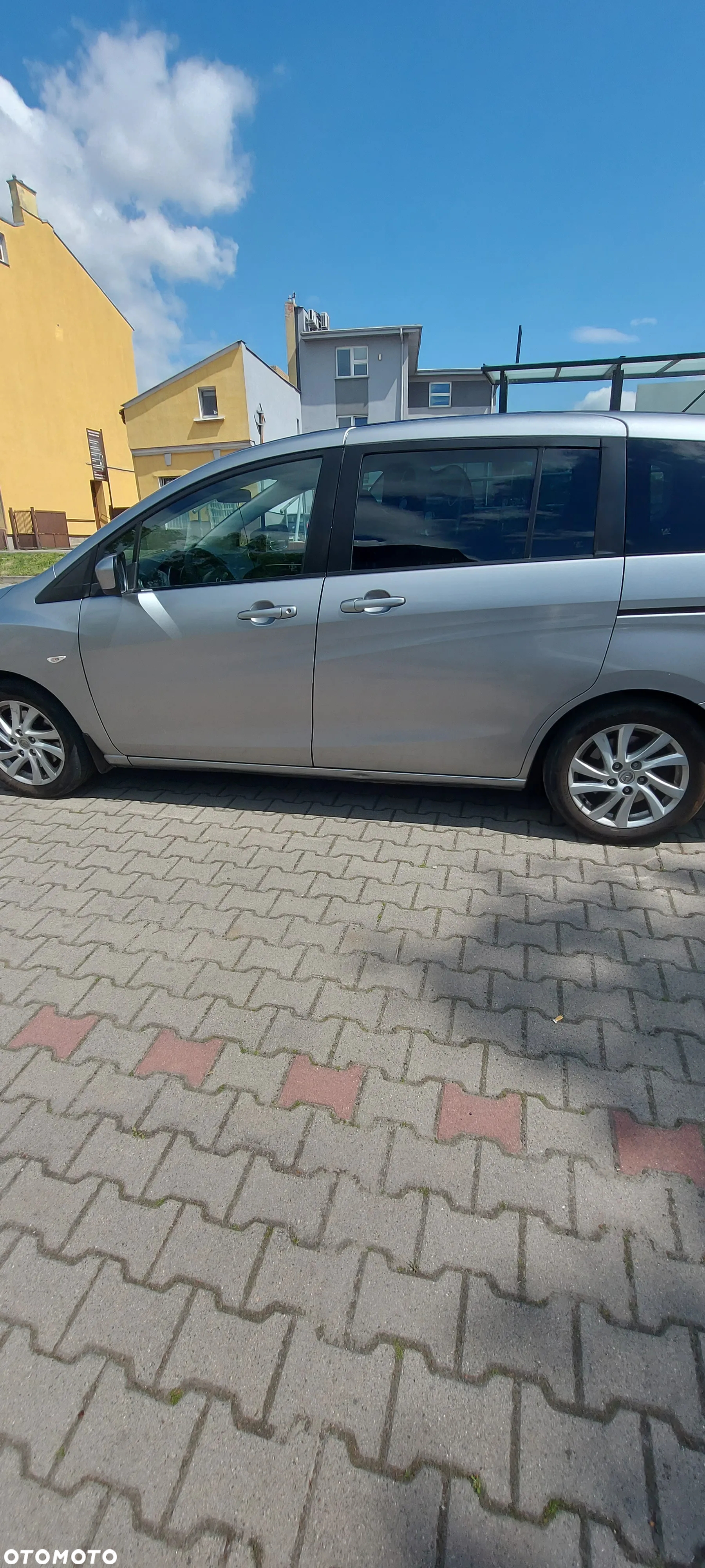 Mazda 5 - 3