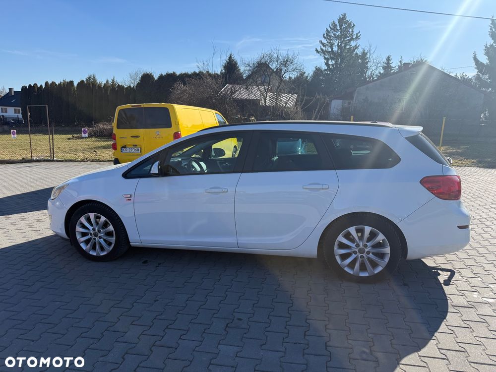 Opel Astra 1.7 CDTI DPF 150 Jahre - 8