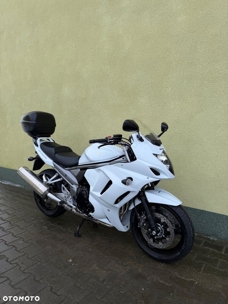 Suzuki GSX - 1