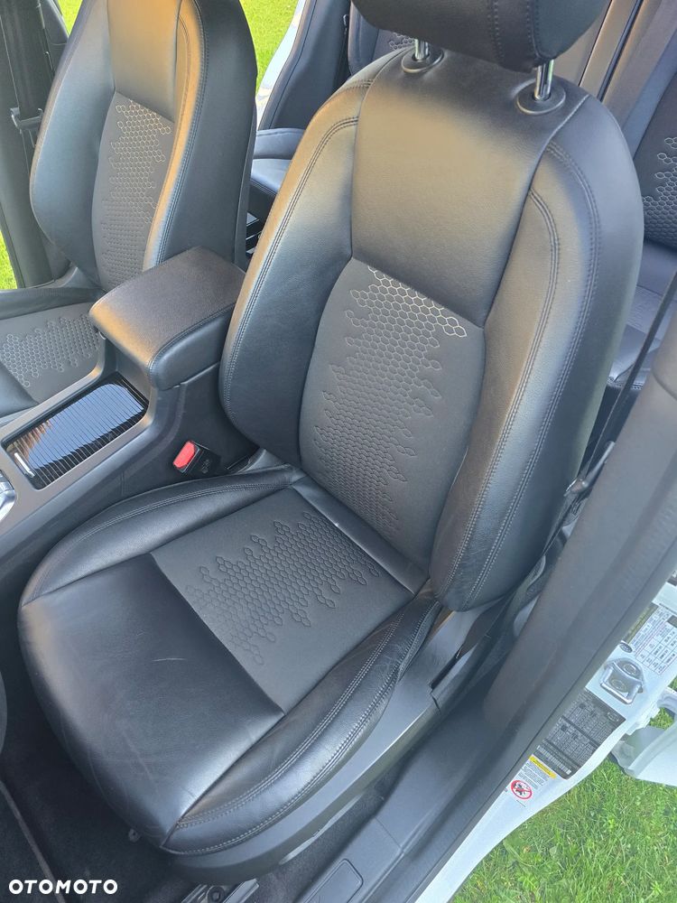 Land Rover Discovery Sport 2.0 Si4 SE - 17