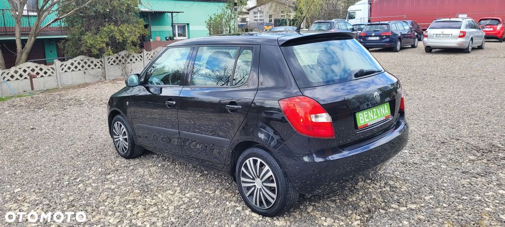 Skoda Fabia 1.2 HTP Elegance - 8