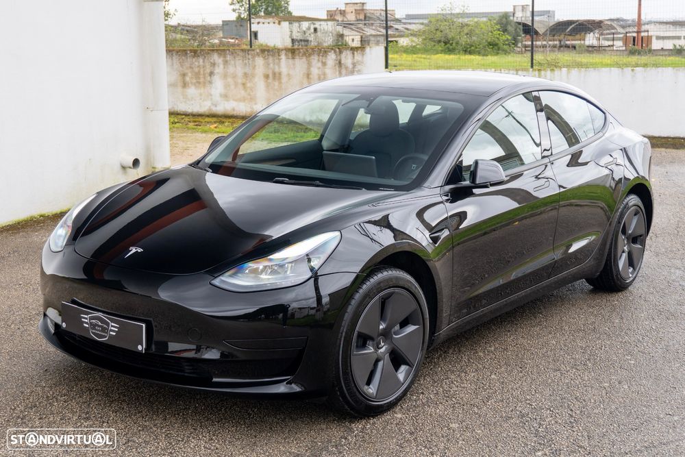 Tesla Model 3 Standard Range Plus RWD - 1