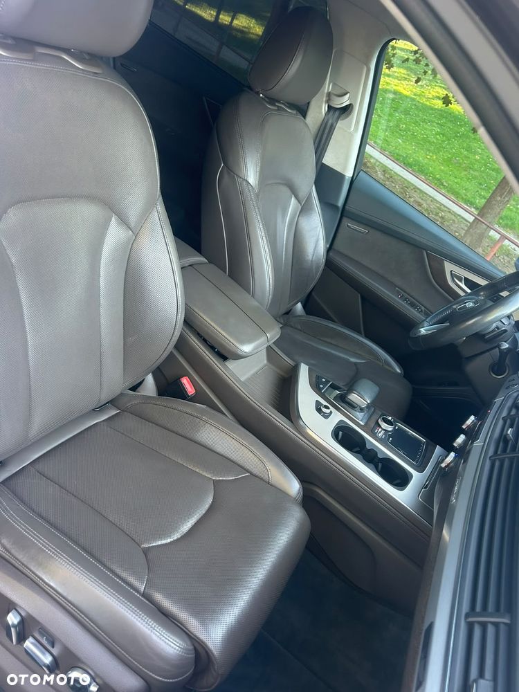 Audi Q7 - 28