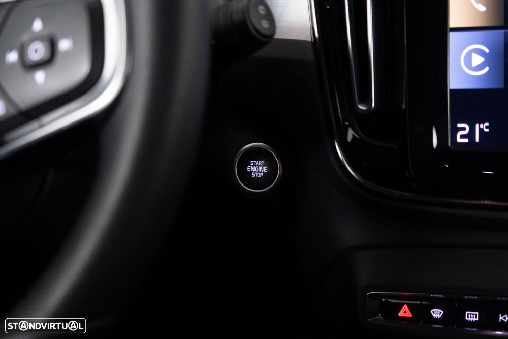 Volvo XC 40 1.5 T4 PHEV Plus Dark - 28