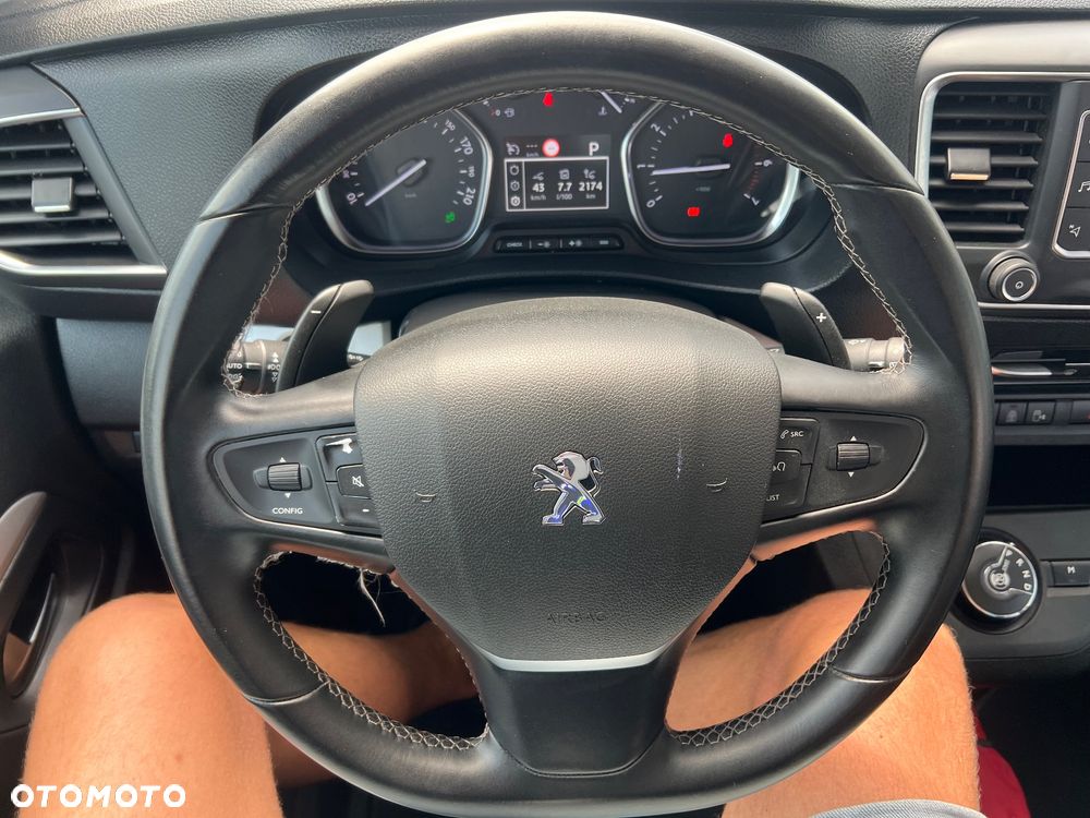 Peugeot Traveller L3 2.0 EAT6 Allure - 30