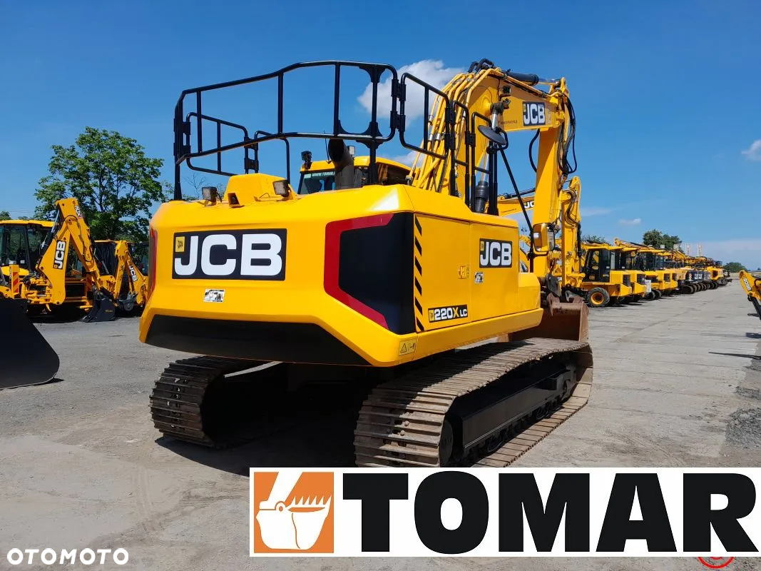 JCB 220X - 8