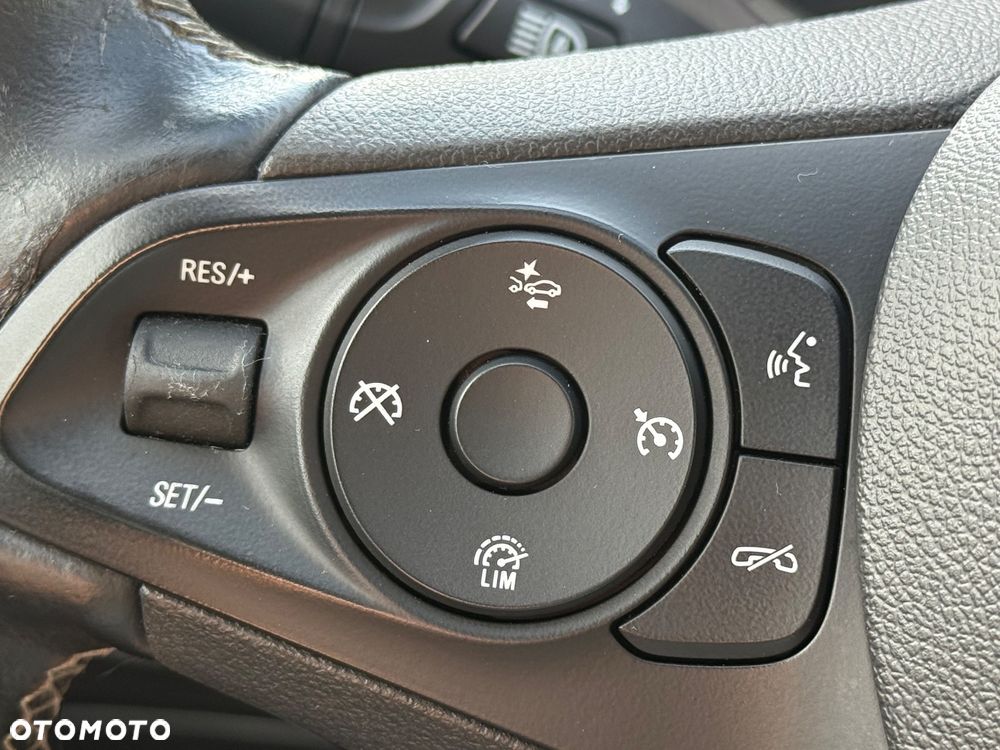 Opel Astra 1.4 Turbo Innovation - 14