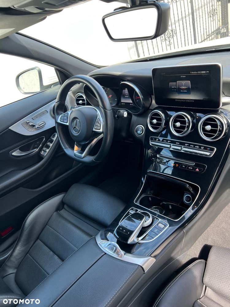 Mercedes-Benz Klasa C 300 9G-TRONIC AMG Line - 20