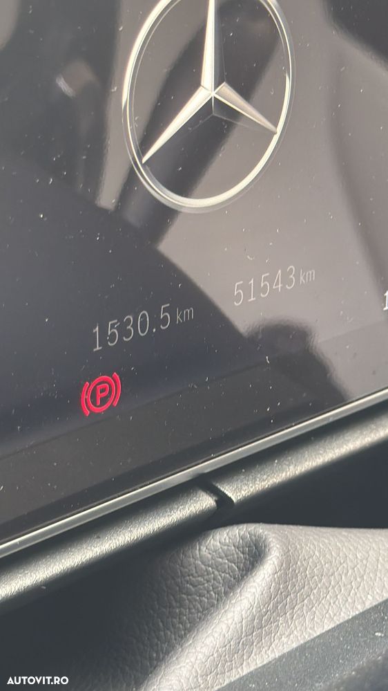 Mercedes-Benz C 300 e 4MATIC 9G-TRONIC AMG Line - 3