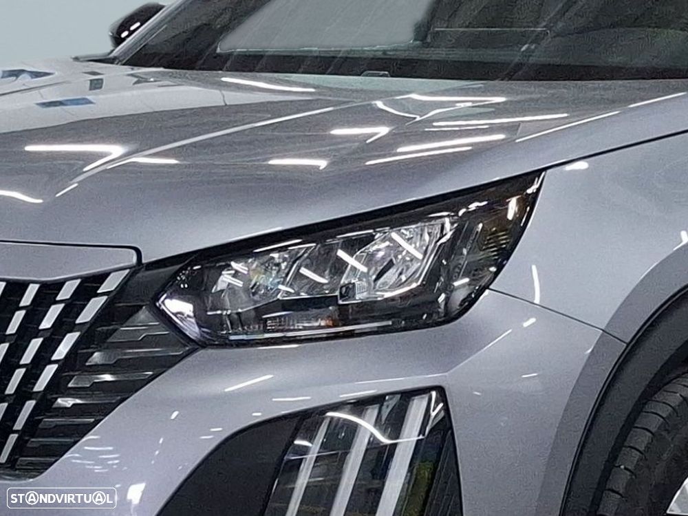 Peugeot 2008 1.2 PureTech Allure — fotografia 3