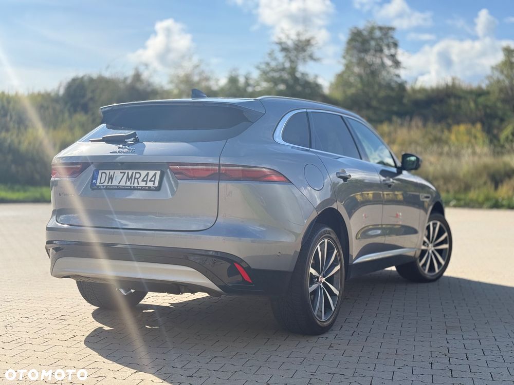 Jaguar F-Pace 2.0 i4P AWD Pure - 33