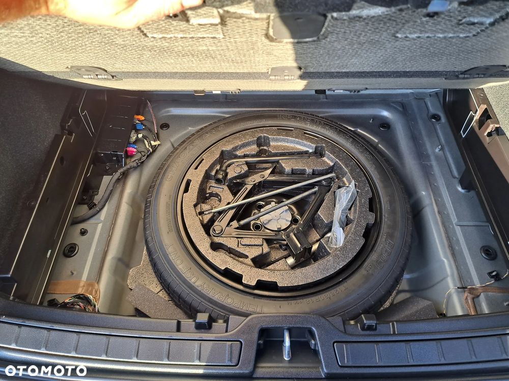 Volvo XC 40 T5 AWD Momentum - 35