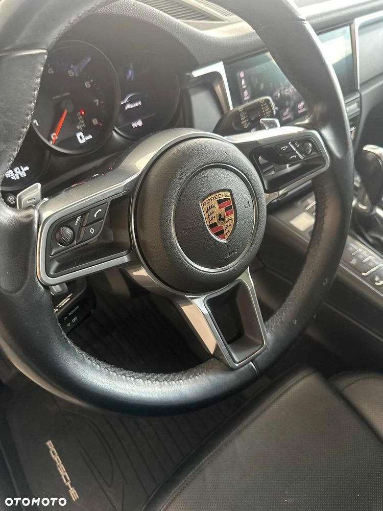 Porsche Macan Standard - 8