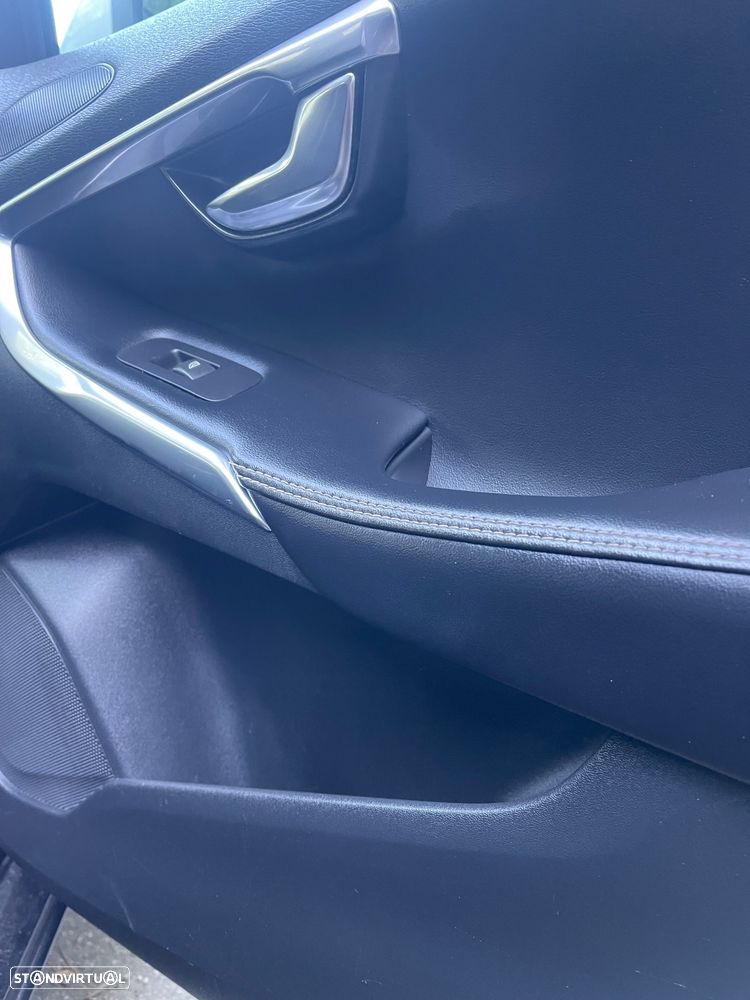 Volvo V40 D2 RDesign - 10
