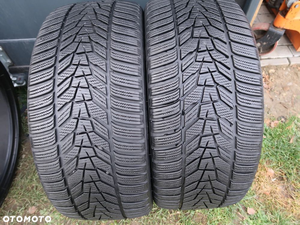 245/35R20  HANKOOK WINTER I CEPT EVO 3 - 1