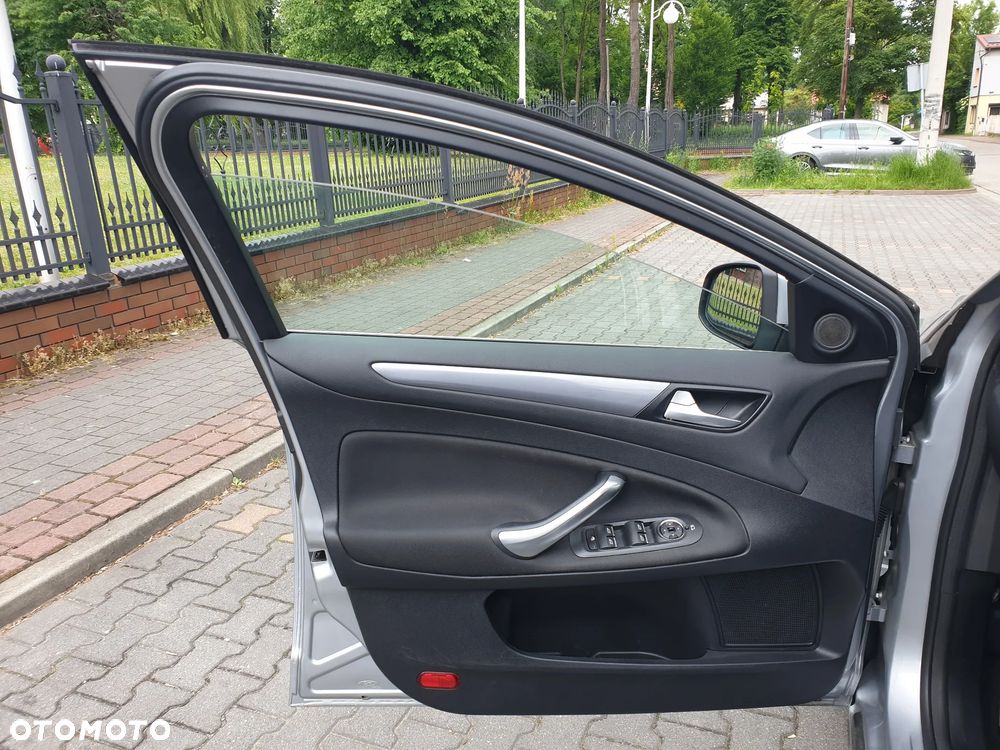 Ford Mondeo 2.0 TDCi Viva Titanium - 22