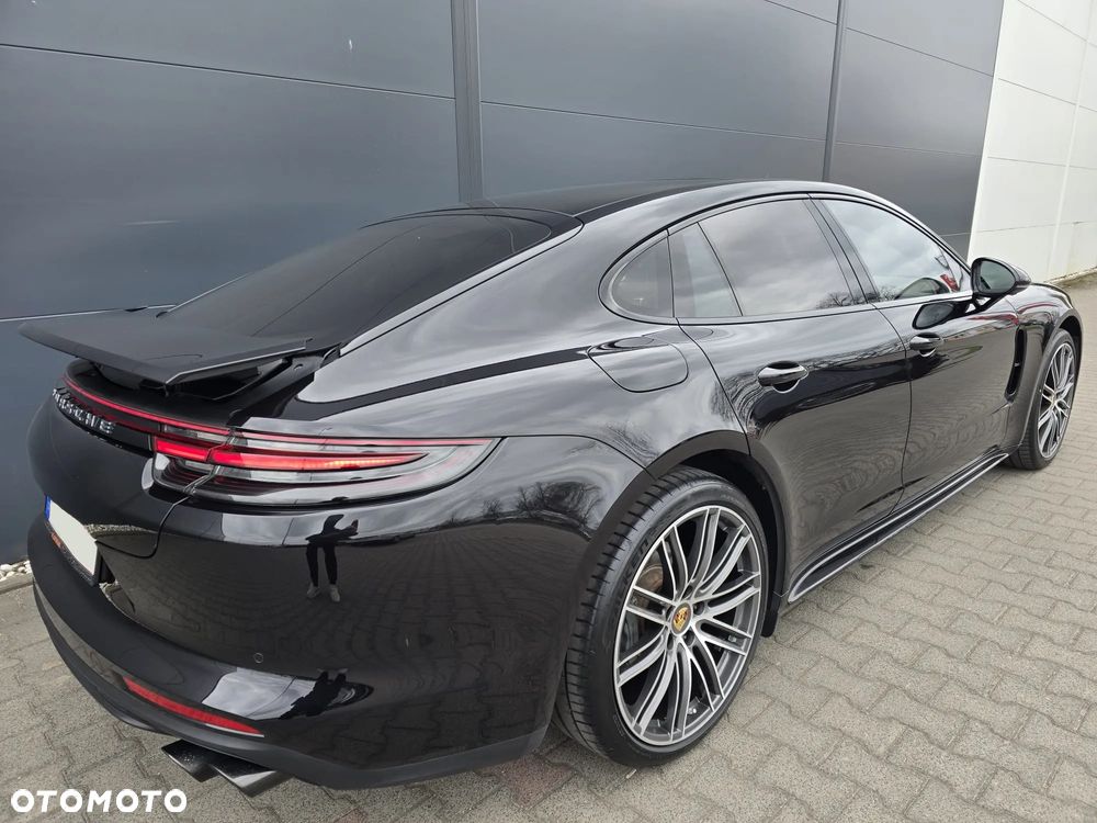 Porsche Panamera 4S - 4