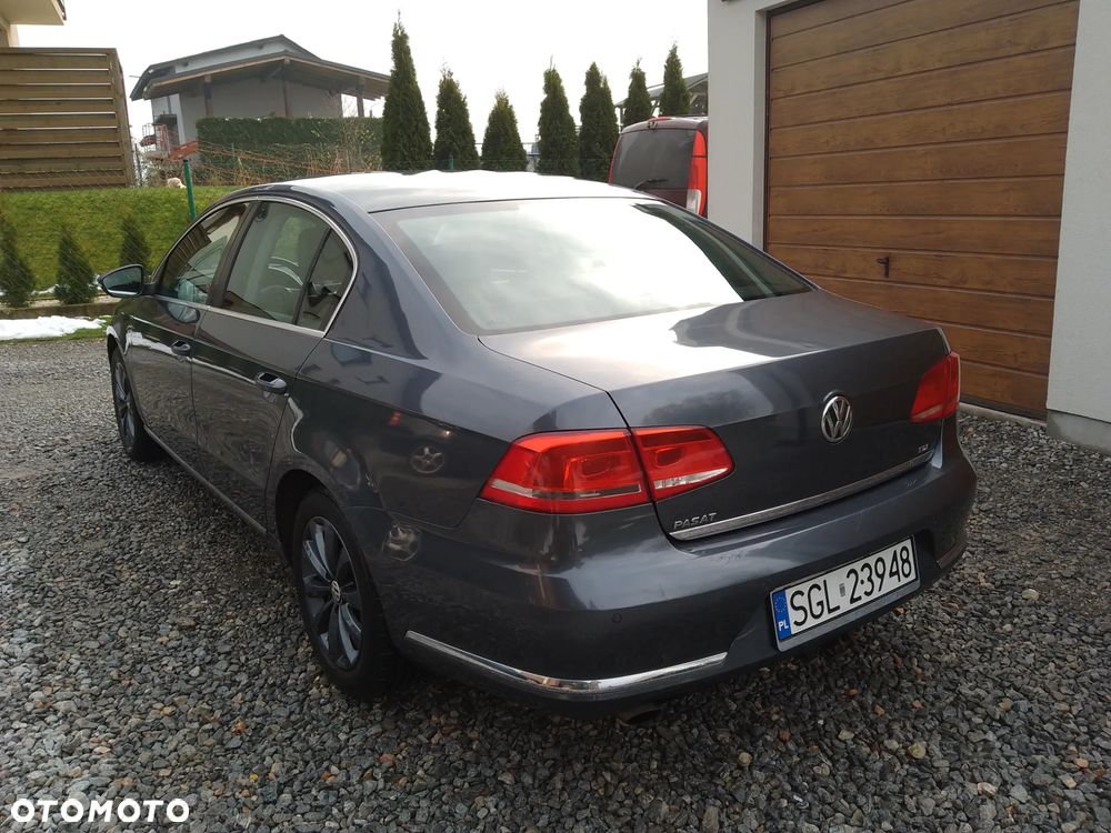 Volkswagen Passat 1.6 TDI DPF BlueMot Highline - 6