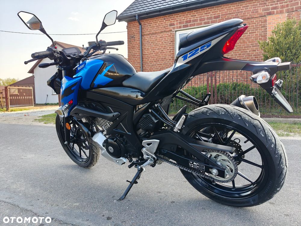 Suzuki GSX - 8