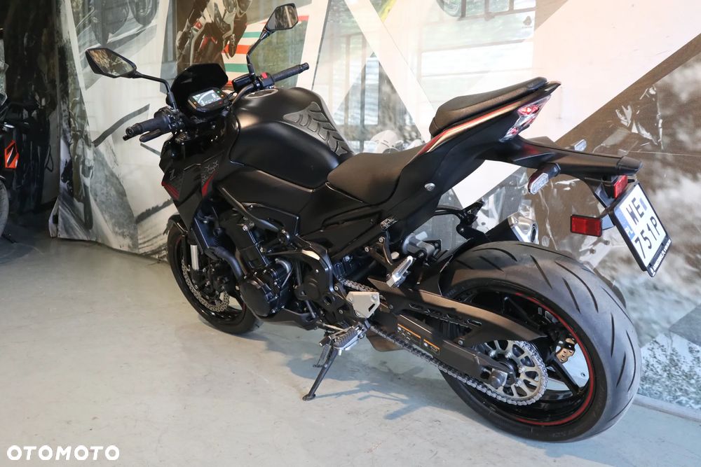 Kawasaki Z - 8