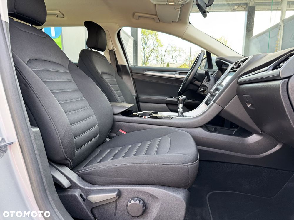 Ford Mondeo 2.0 TDCi STart-Stopp Trend - 35