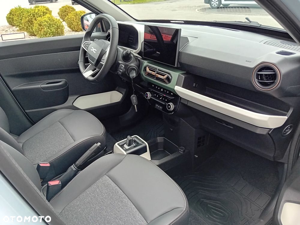 Dacia Spring Electric 24.3kWh 100 Extreme - 11