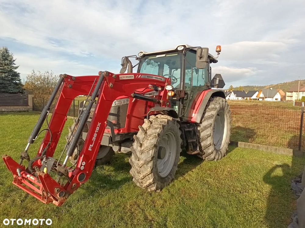 Massey Ferguson MF 5711 - 3