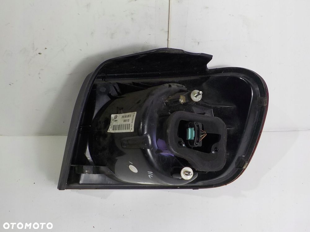 VOLKSWAGEN GOLF V PLUS LIFT LAMPA LEWA TYLNA LEWY TYŁ - 4