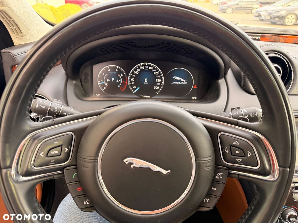 Jaguar XJ 3.0 V6 Kompressor Portfolio - 25