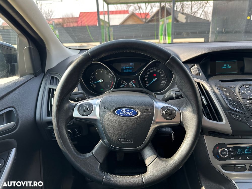 Ford Focus - 8