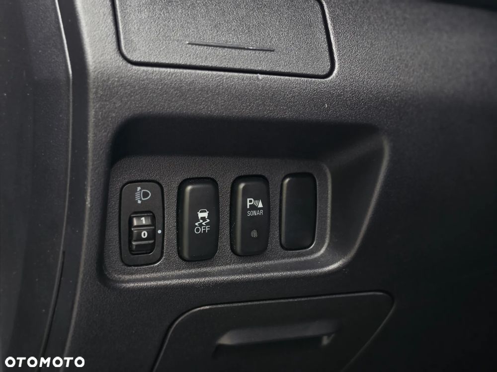 Mitsubishi Outlander - 17