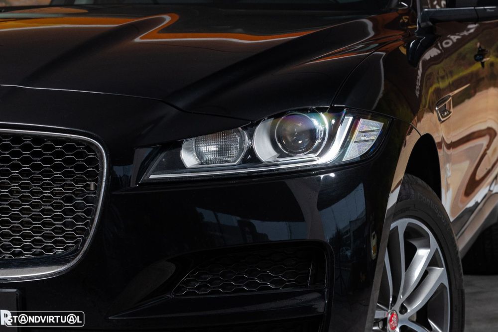 Jaguar F-Pace 2.0 i4D Prestige - 6
