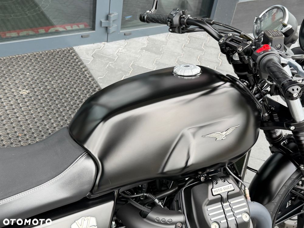 Moto Guzzi V7 - 11