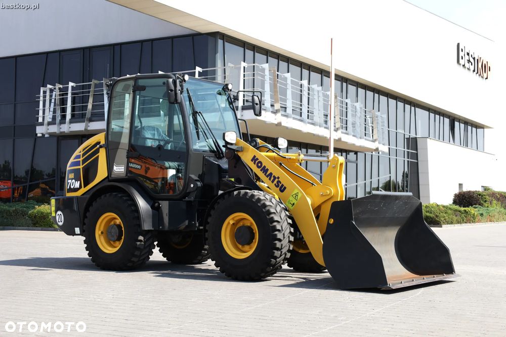 Komatsu WA70M-8 - 2