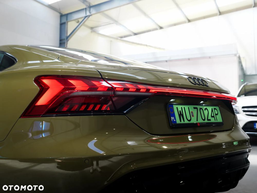 Audi e-tron GT - 7