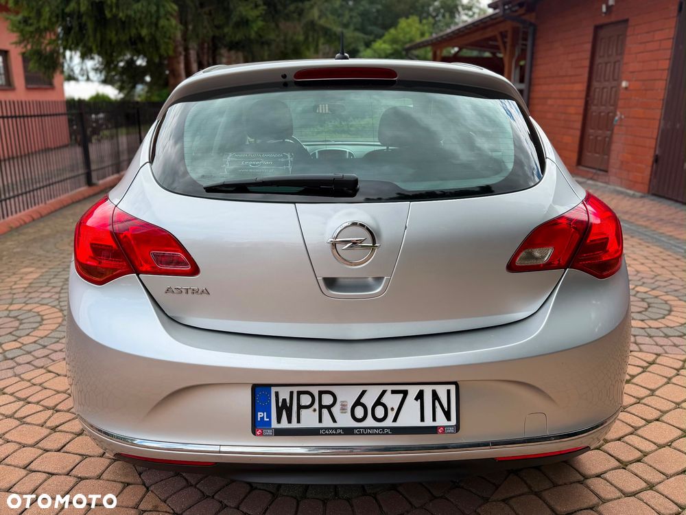 Opel Astra - 10